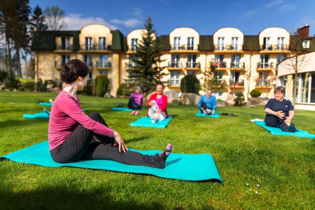 Spa Hotel Diana Františkovy Lázně Exteriör bild