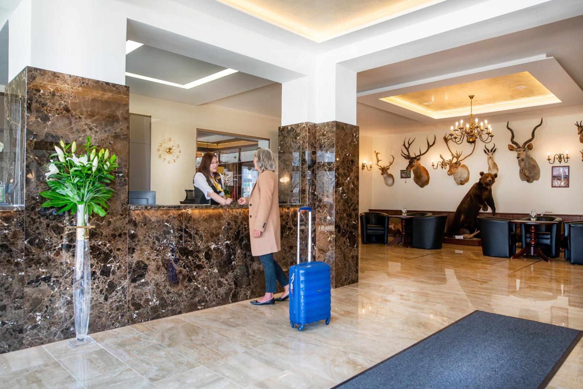 Spa Hotel Diana Františkovy Lázně Exteriör bild
