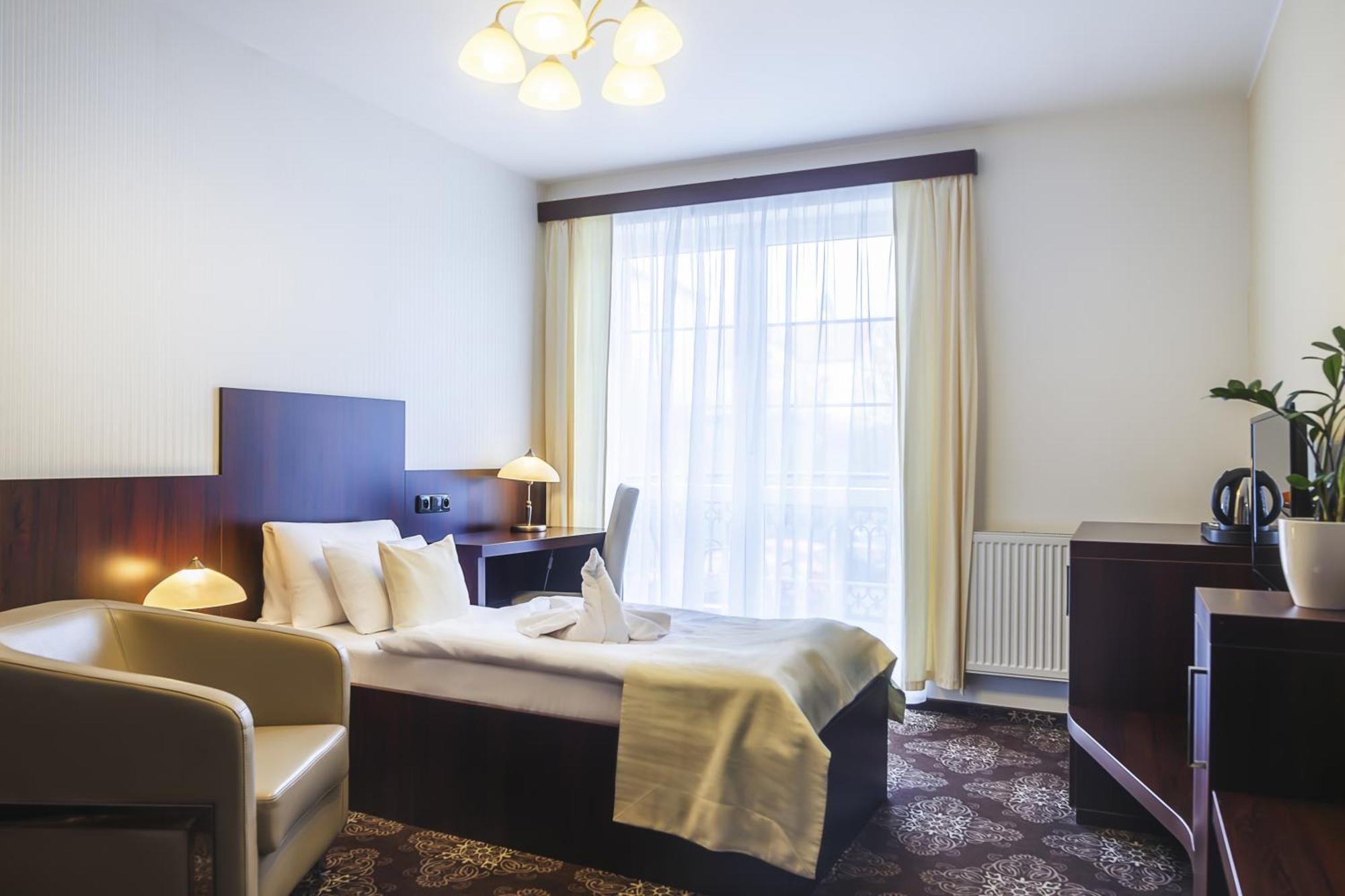 Spa Hotel Diana Františkovy Lázně Exteriör bild