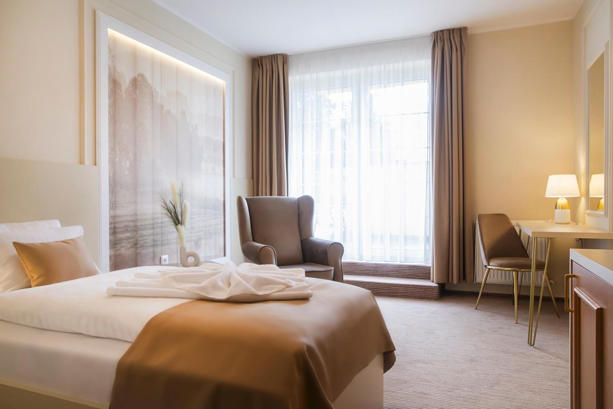 Spa Hotel Diana Františkovy Lázně Exteriör bild