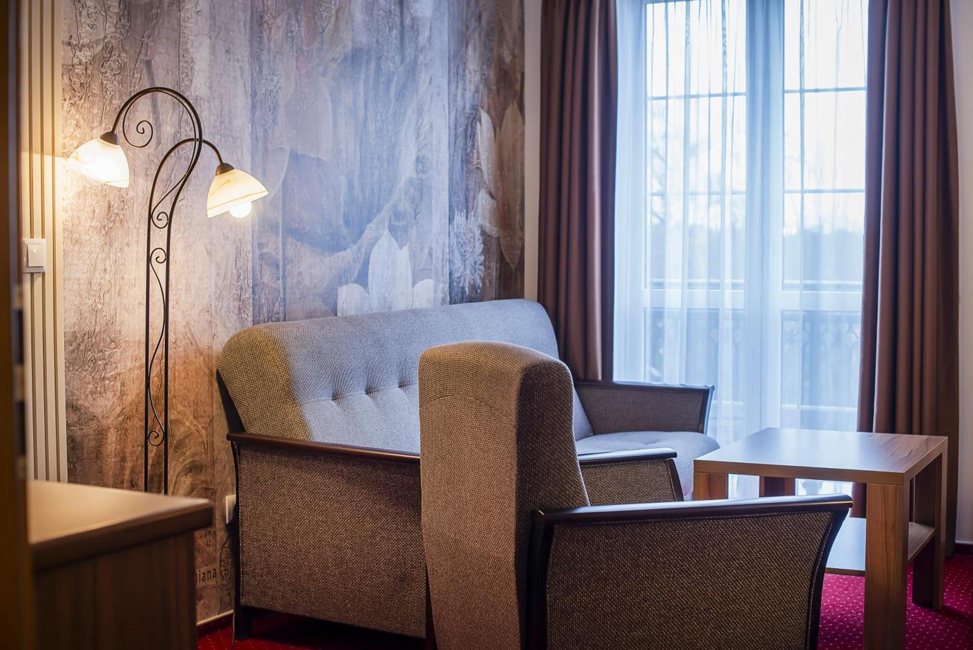 Spa Hotel Diana Františkovy Lázně Exteriör bild