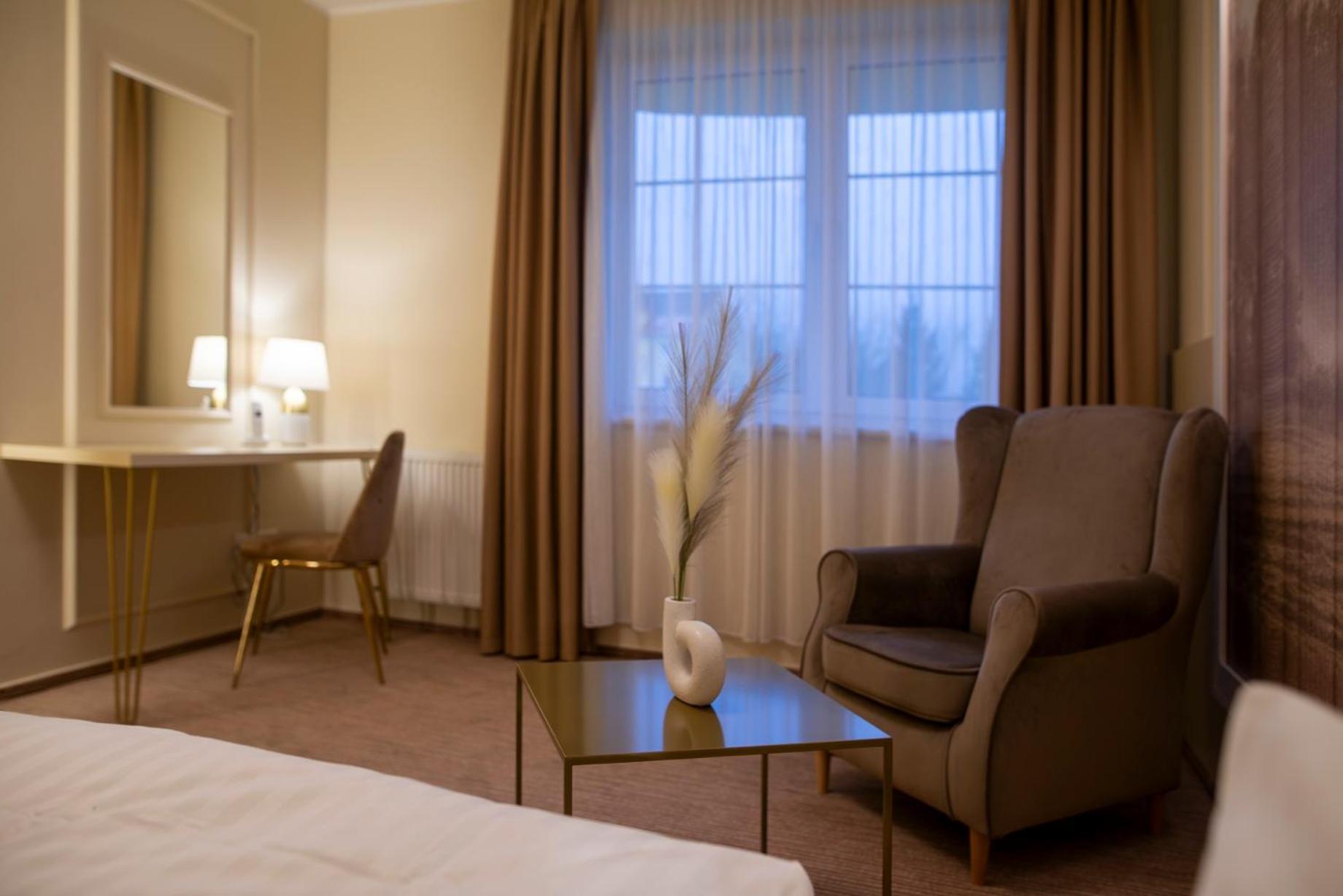 Spa Hotel Diana Františkovy Lázně Exteriör bild