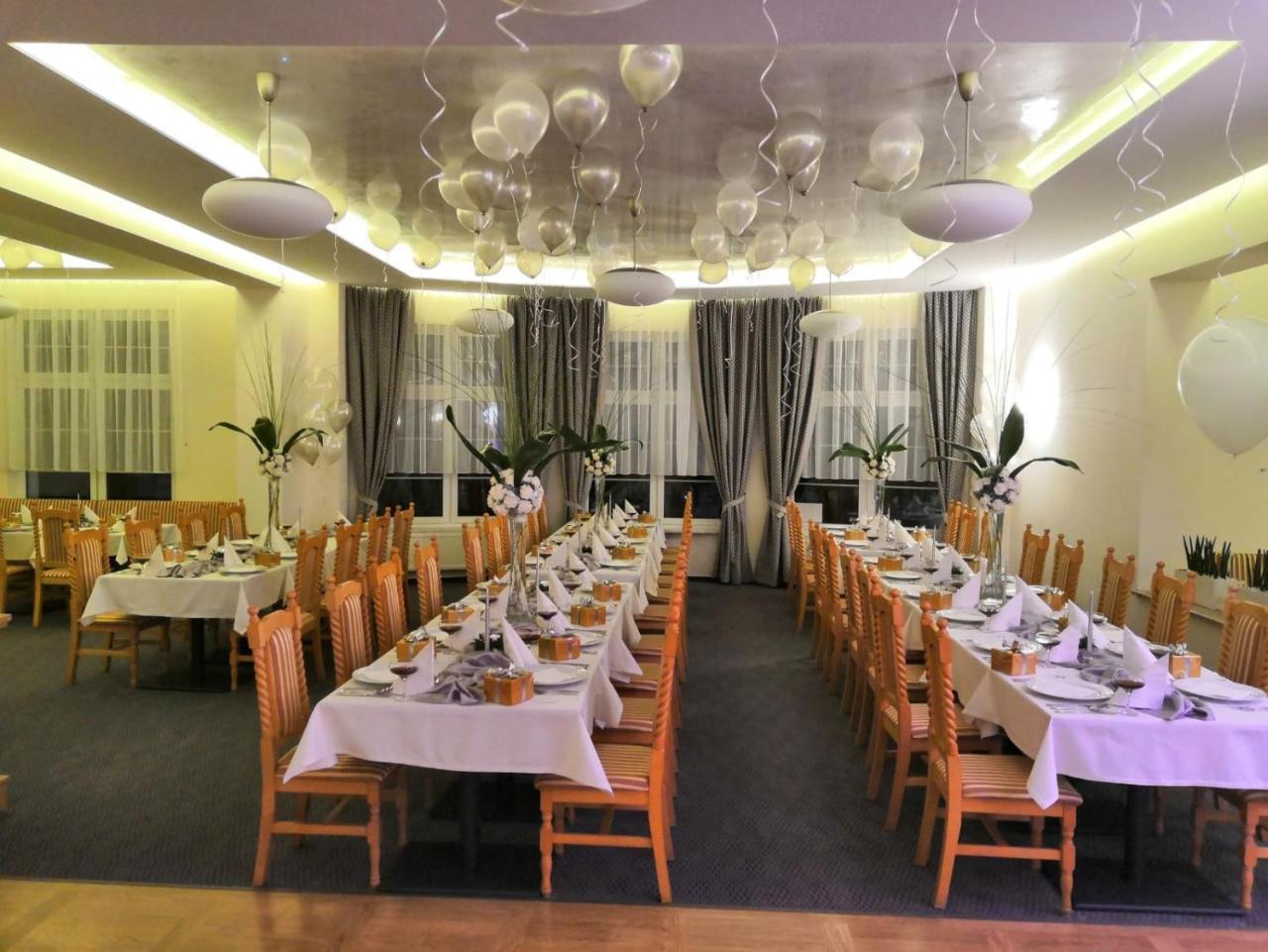 Spa Hotel Diana Františkovy Lázně Exteriör bild